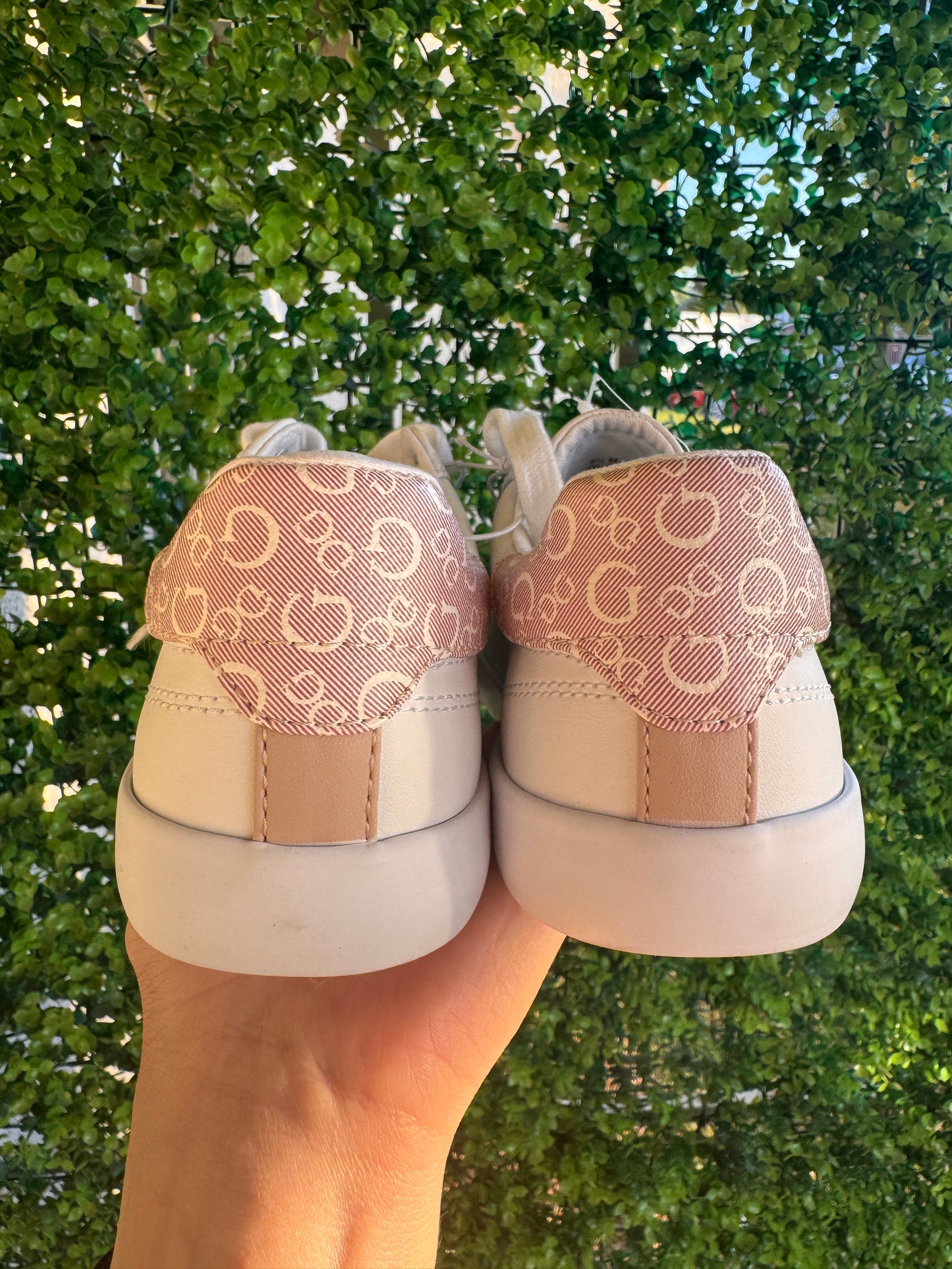 Zapatilla Guess