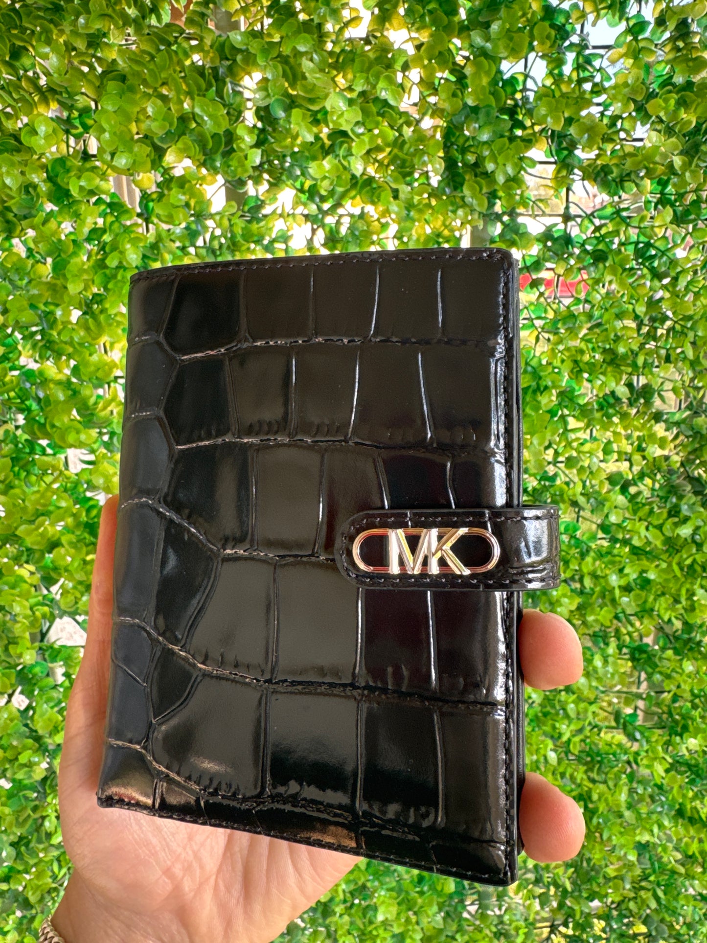 Porta pasaporte Michael Kors